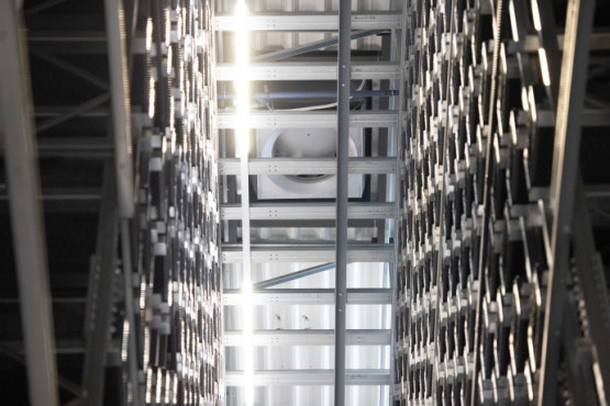 Beverage logistics center: Hall climate solution enables ideal storage conditions in different temperature zones
