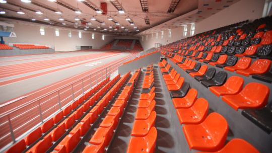 Спортна зала Фестивална днес Асикс Арена с покривни апарати Hoval TopVent за отопление, охлаждане и вентилация